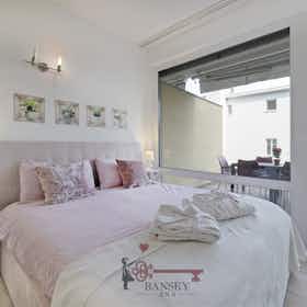 单间公寓 正在以 €5,500 的月租出租，其位于 Lugano, Via Dott. G. Polar