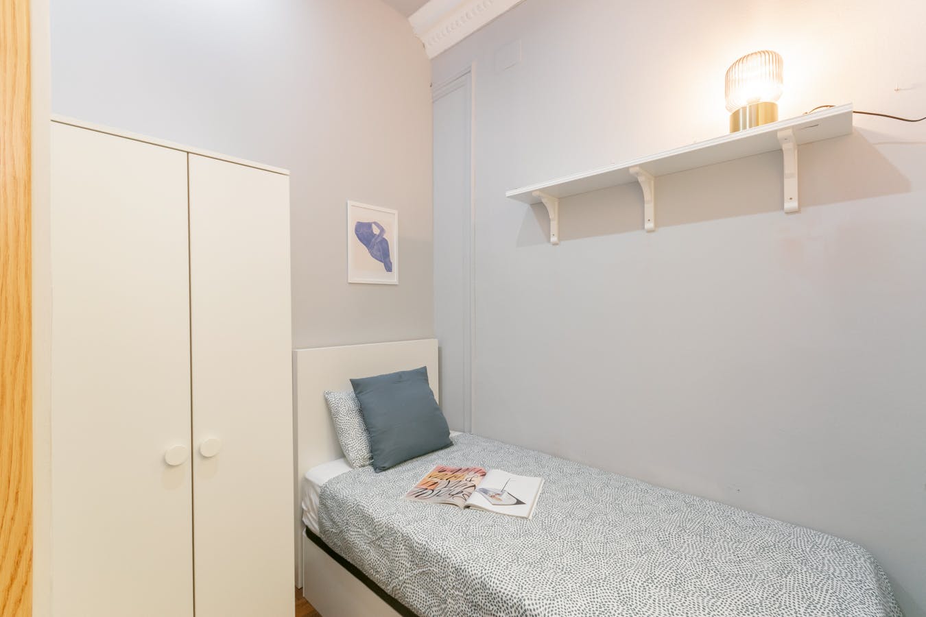 Private room for rent for €749 per month in Barcelona, Carrer de Balmes