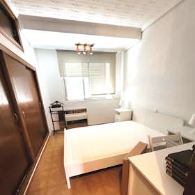 Habitación privada for rent for 350 € per month in Valencia, Carrer Les Columbretes