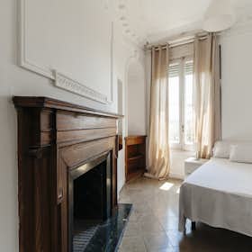 Private room for rent for €642 per month in Barcelona, Avinguda Diagonal