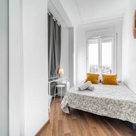 Private room for rent for €589 per month in Barcelona, Avinguda Diagonal