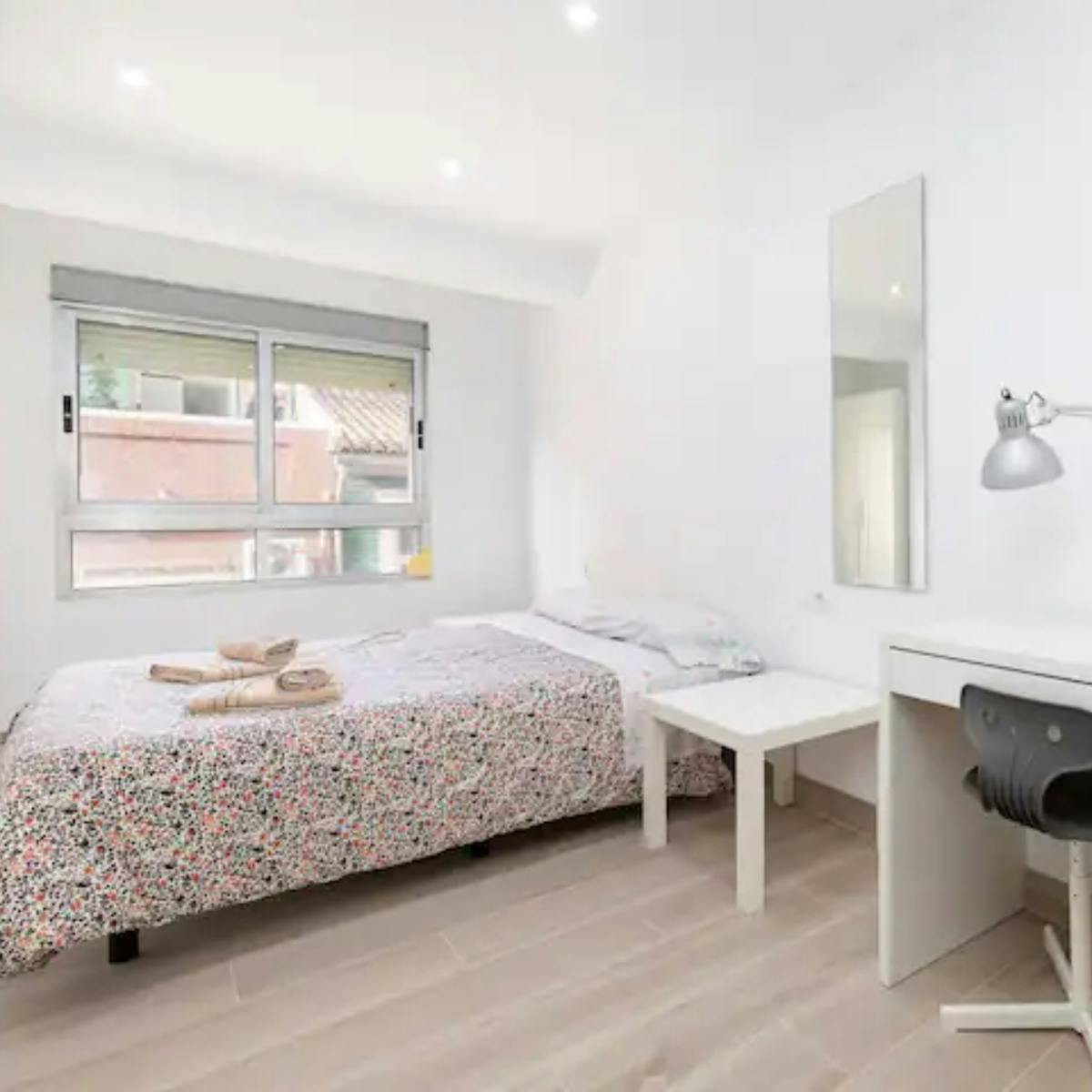 Apartamento en alquiler por 1400 € al mes en Valencia, Carrer de la Barraca