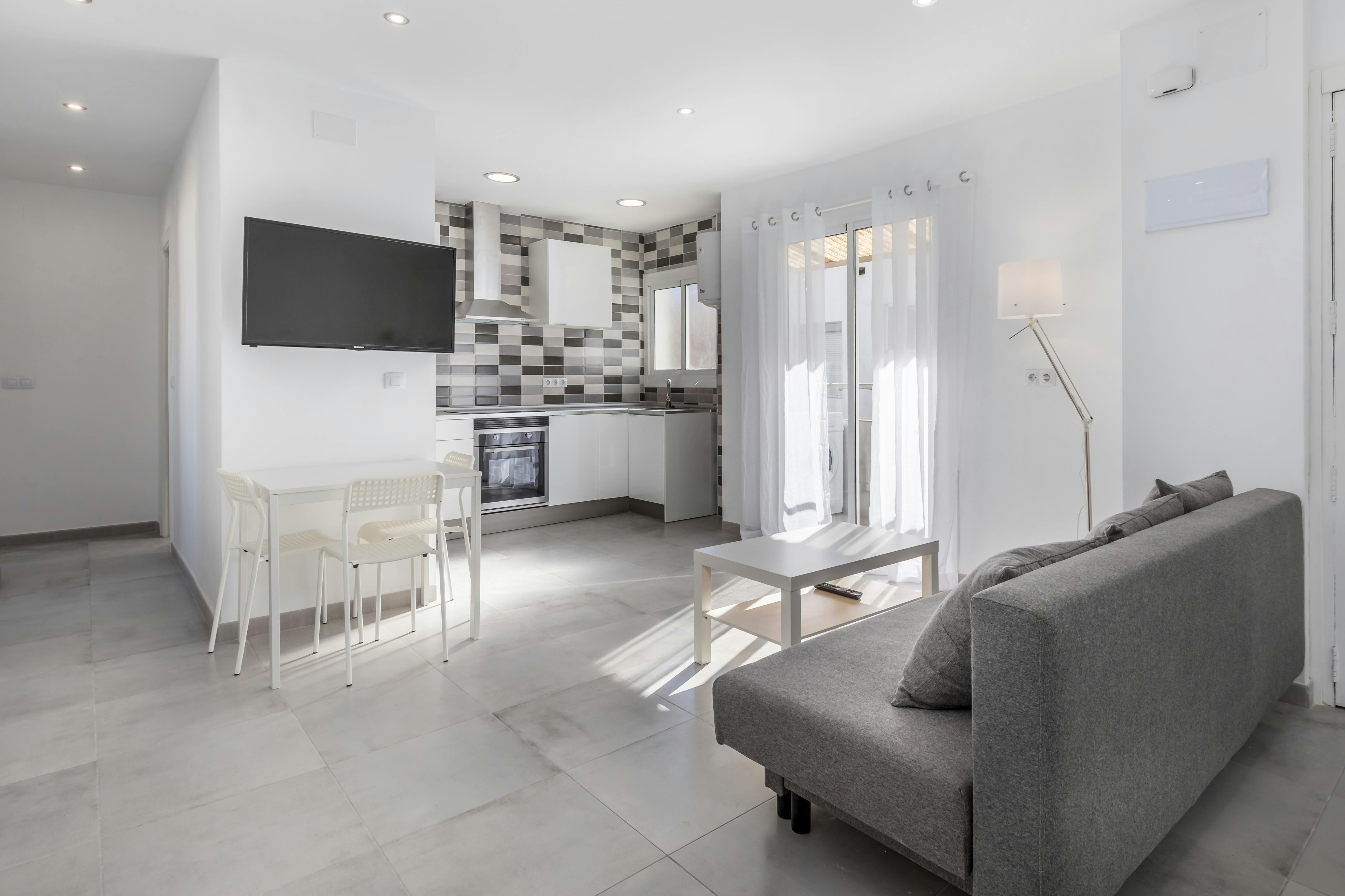 Maison à louer pour 1 400 €/mois à Sagunto, Avenida 9 de Octubre