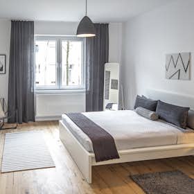 Apartamento en alquiler por 1300 € al mes en Düsseldorf, Sonnenstraße