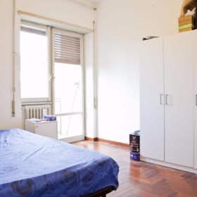 Private room for rent for €770 per month in Rome, Via Lero
