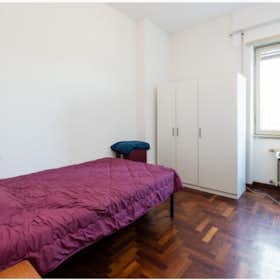 Private room for rent for €740 per month in Rome, Via Lero