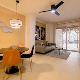 Apartment for rent for €3,000 per month in Barcelona, Carrer del Clot