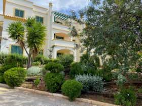 Apartamento para alugar por € 1.300 por mês em Tavira, Urbanização Quinta das Salinas