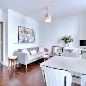 Apartment for rent for €1,712 per month in Paris, Rue Lucien Sampaix
