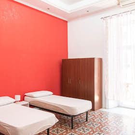 Shared room for rent for €490 per month in Rome, Via Napoleone III