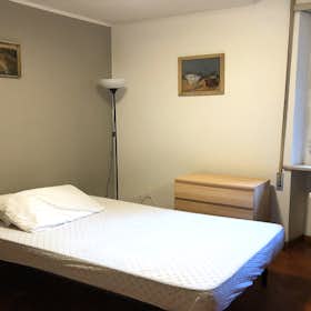 Private room for rent for €520 per month in Rome, Viale Egeo