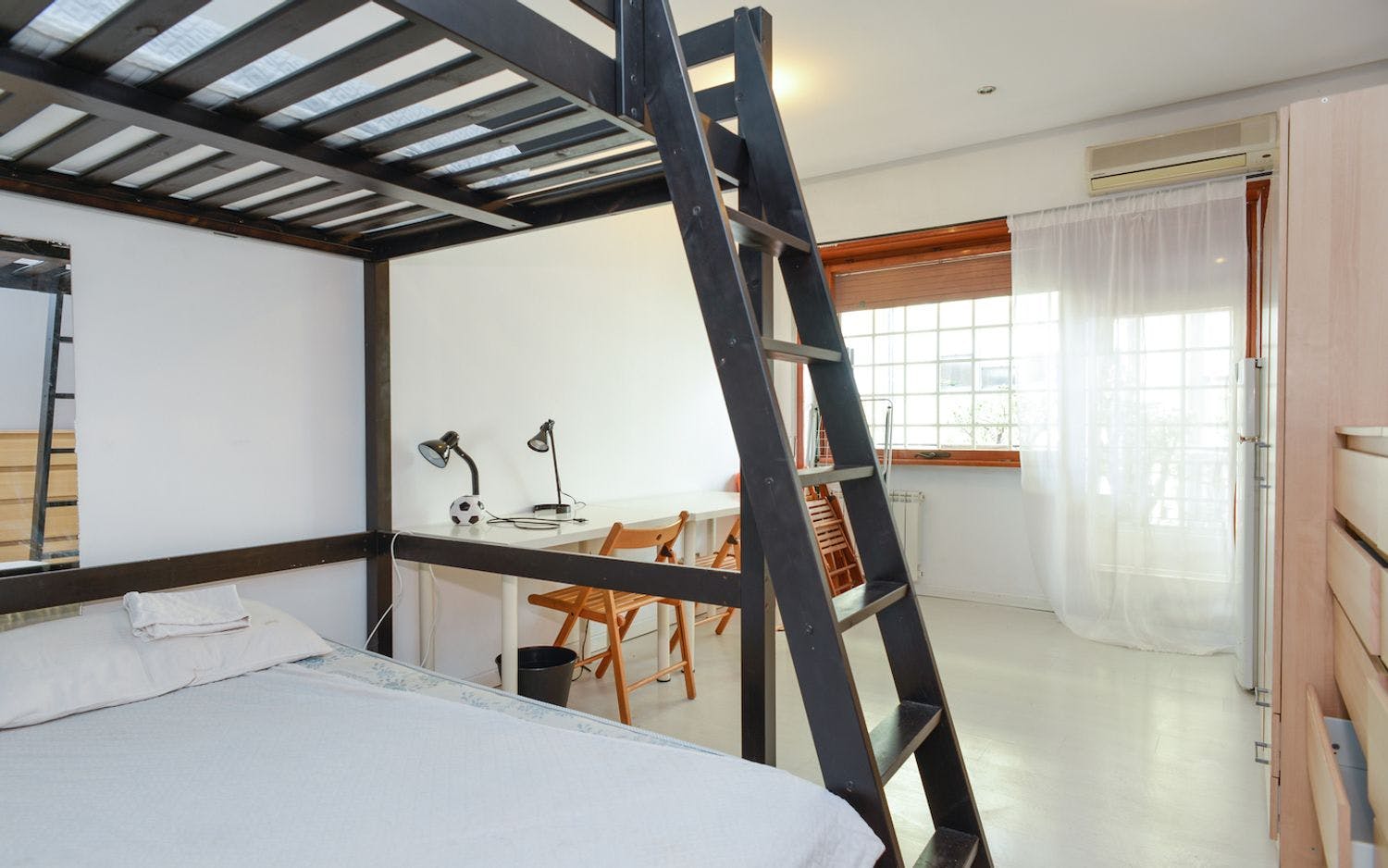 Via Edoardo Jenner, Rome