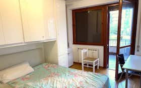 Private room for rent for €480 per month in Rome, Via Michelangelo Tilli