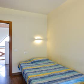 Private room for rent for €550 per month in Rome, Via Alessandro Brisse