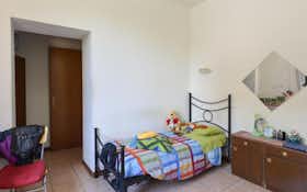 Pokój współdzielony do wynajęcia za 380 € miesięcznie w mieście Rome, Via Alessandro Brisse
