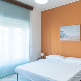 私人房间 正在以 €590 的月租出租，其位于 Rome, Viale di Vigna Pia