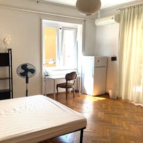 Private room for rent for €750 per month in Rome, Via Oreste Tommasini