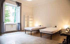 Habitación compartida en alquiler por 490 € al mes en Rome, Largo Magna Grecia
