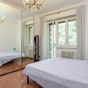 Private room for rent for €620 per month in Rome, Via Dodecaneso