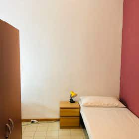 Private room for rent for €450 per month in Rome, Via Francesco Orestano