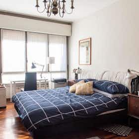 Private room for rent for €650 per month in Rome, Viale Cesare Pavese