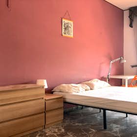Private room for rent for €670 per month in Rome, Viale Leonardo da Vinci