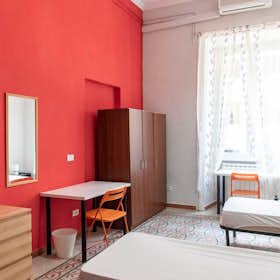 Gedeelde kamer for rent for € 490 per month in Rome, Via Napoleone III