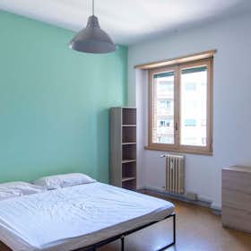 Private room for rent for €1,250 per month in Rome, Via Francesco Grimaldi