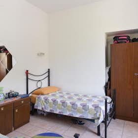 Спільна кімната за оренду для 380 EUR на місяць у Rome, Via Alessandro Brisse