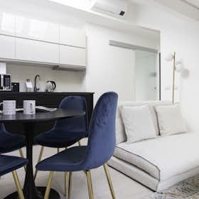 Apartment for rent for €2,100 per month in Milan, Via Lodovico Settala