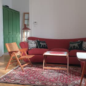 Appartement for rent for € 2.000 per month in Ljubljana, Novi trg