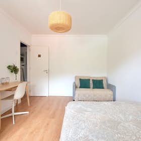 Private room for rent for €650 per month in Lisbon, Rua Actor Vale
