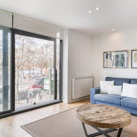 Apartment for rent for €1,895 per month in Barcelona, Passeig de Joan de Borbó
