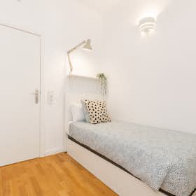 Private room for rent for €856 per month in Barcelona, Rambla de Prat