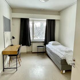 私人房间 正在以 €459 的月租出租，其位于 Espoo, Kuninkaantie
