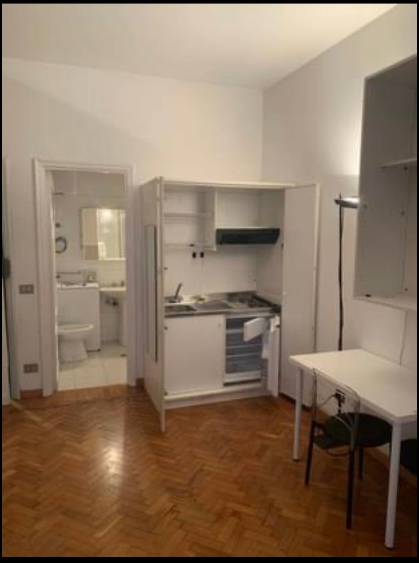 1-Bedroom Apartment in Via Feliciano Scarpellini, Rome (1312615) ROOM 4