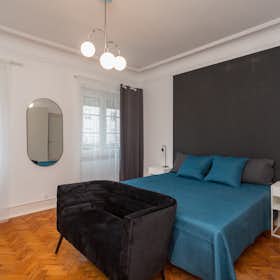 Private room for rent for €700 per month in Lisbon, Avenida Padre Manuel da Nóbrega