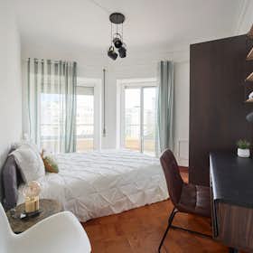 Private room for rent for €600 per month in Lisbon, Avenida da República