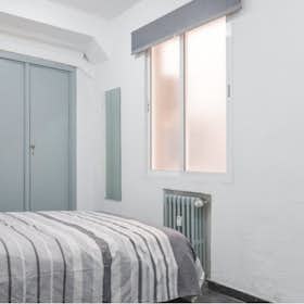 Private room for rent for €550 per month in Madrid, Calle de Federico Gutiérrez