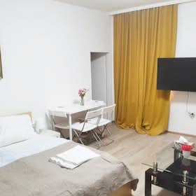 Apartment for rent for €1,564 per month in Vienna, Allerheiligengasse