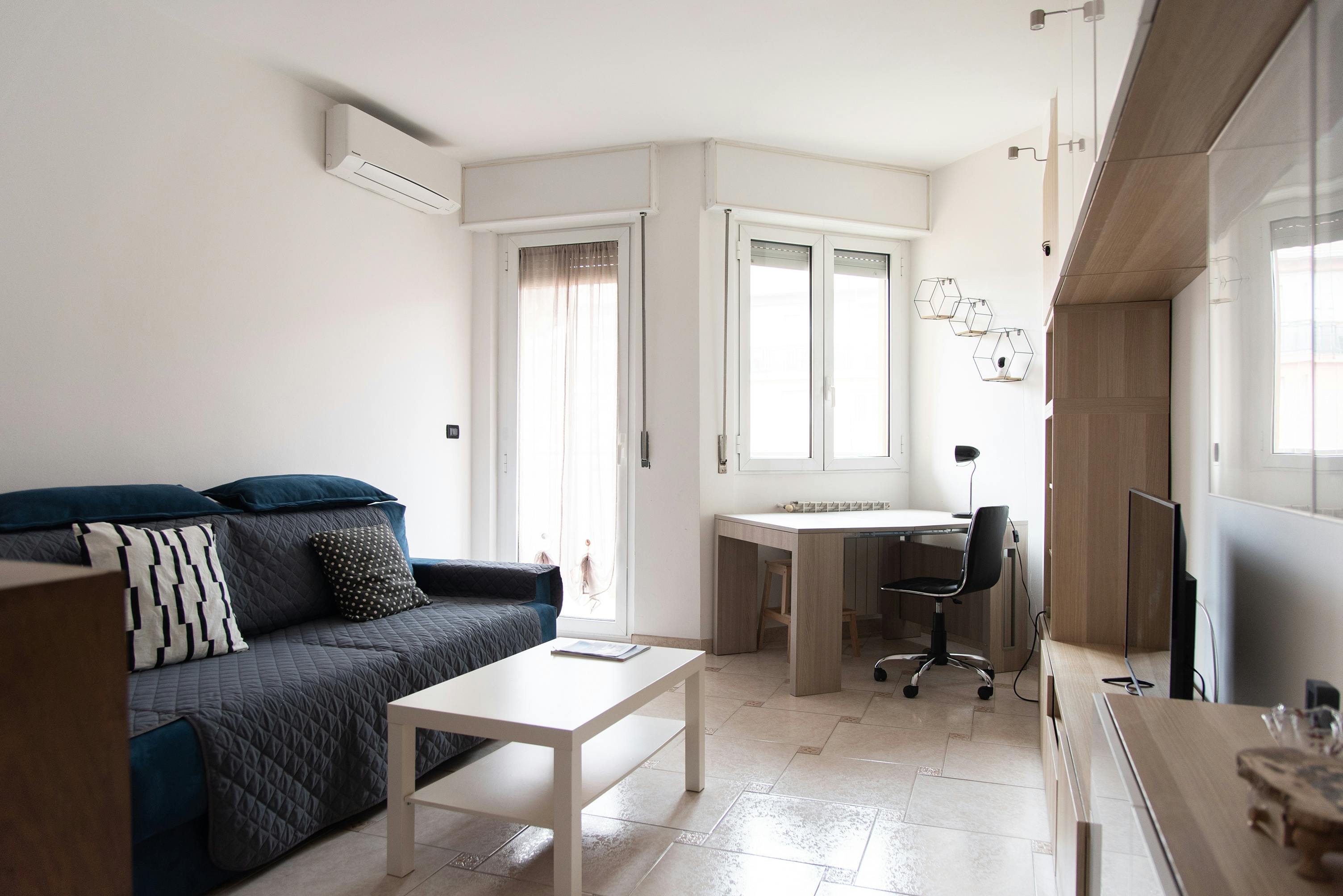 Apartment for rent for €1,489 per month in Milan, Via Pietro Boifava