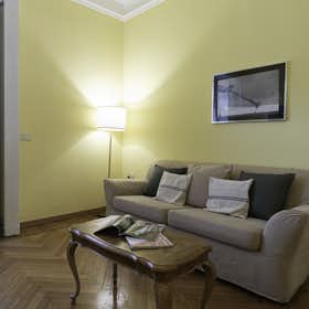 Apartment for rent for €3,070 per month in Milan, Via Belfiore