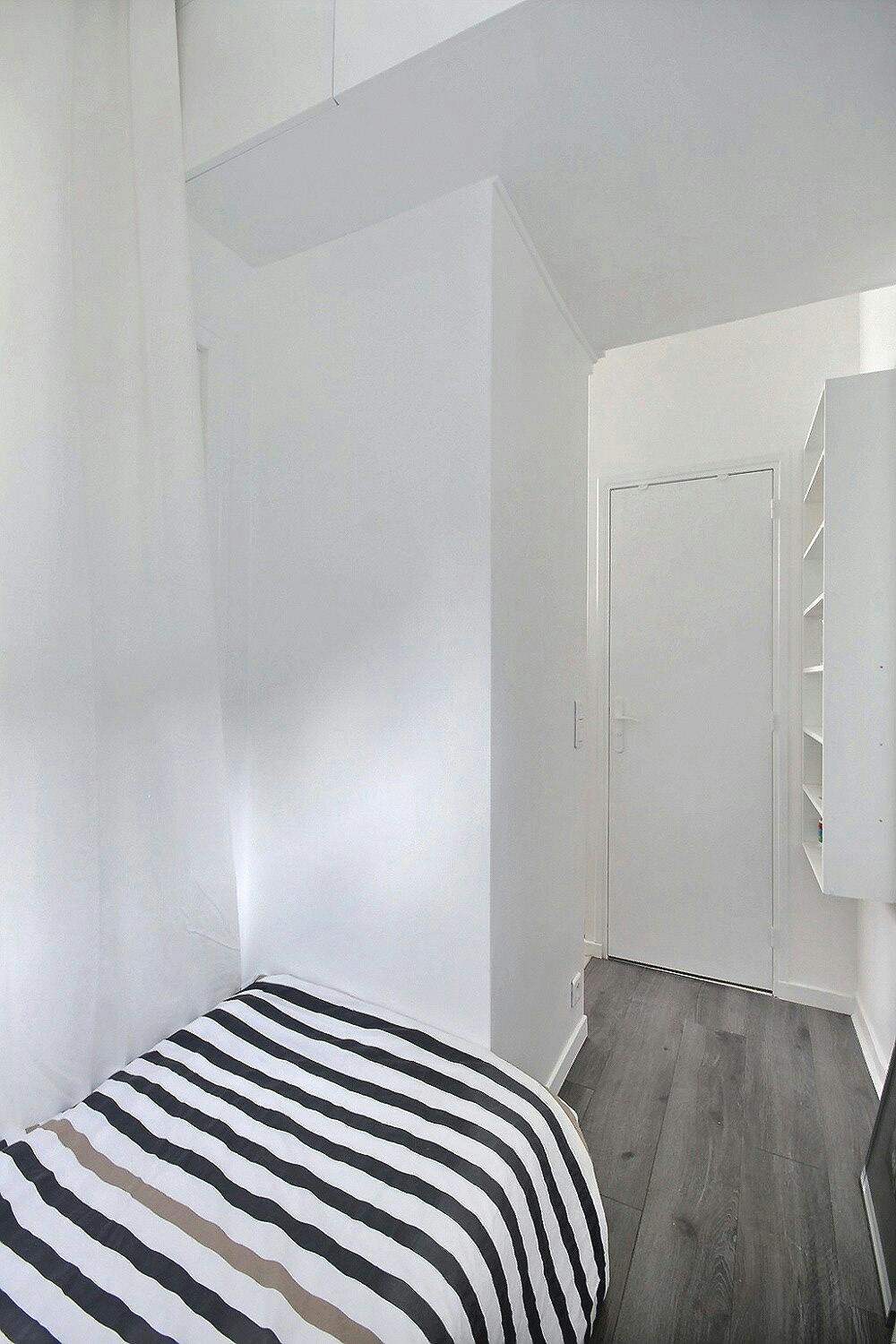 Apartment Paris, 18m² — photo 8