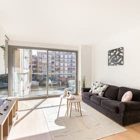 Apartment for rent for €1,490 per month in Barcelona, Carrer de Sardenya