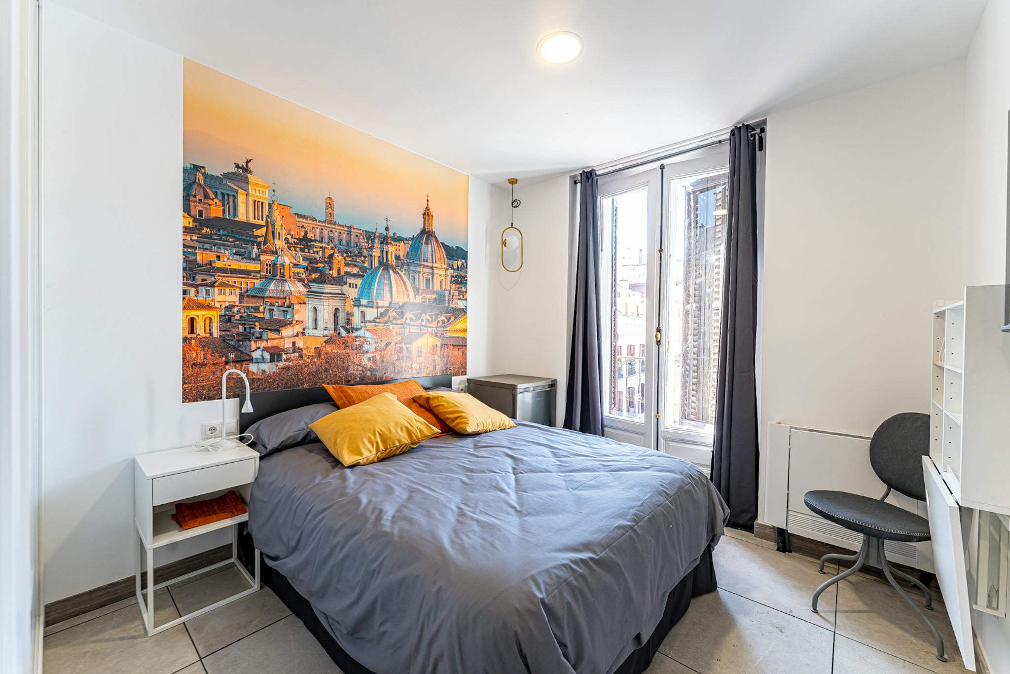 Calle del Arenal, Madrid preview