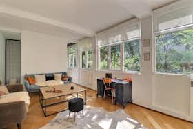 Apartment for rent for €3,190 per month in Paris, Rue René Villermé