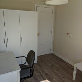 WG-Zimmer for rent for 450 € per month in Pozuelo de Alarcón, Calle Burgos