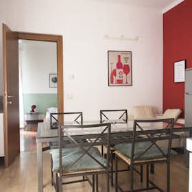 Apartment for rent for €1,815 per month in Milan, Corso di Porta Ticinese