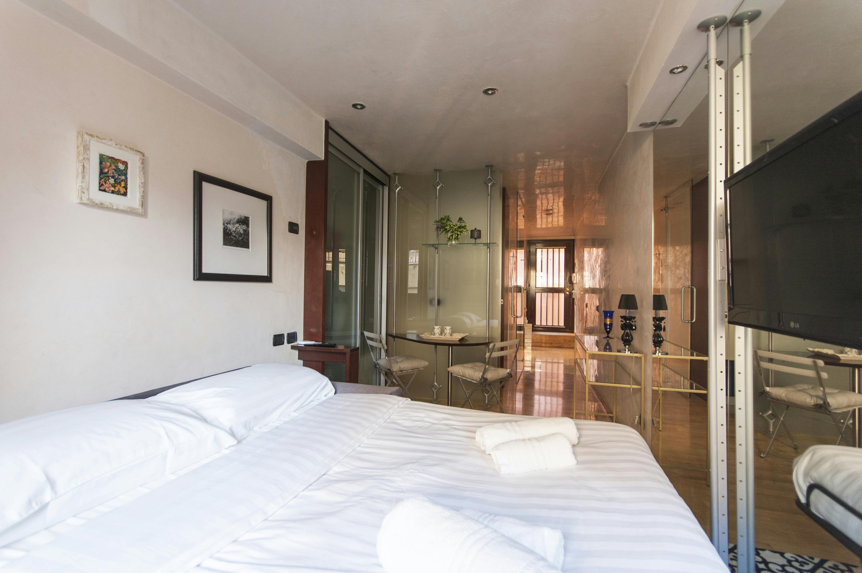 Via Disciplini, Milan preview