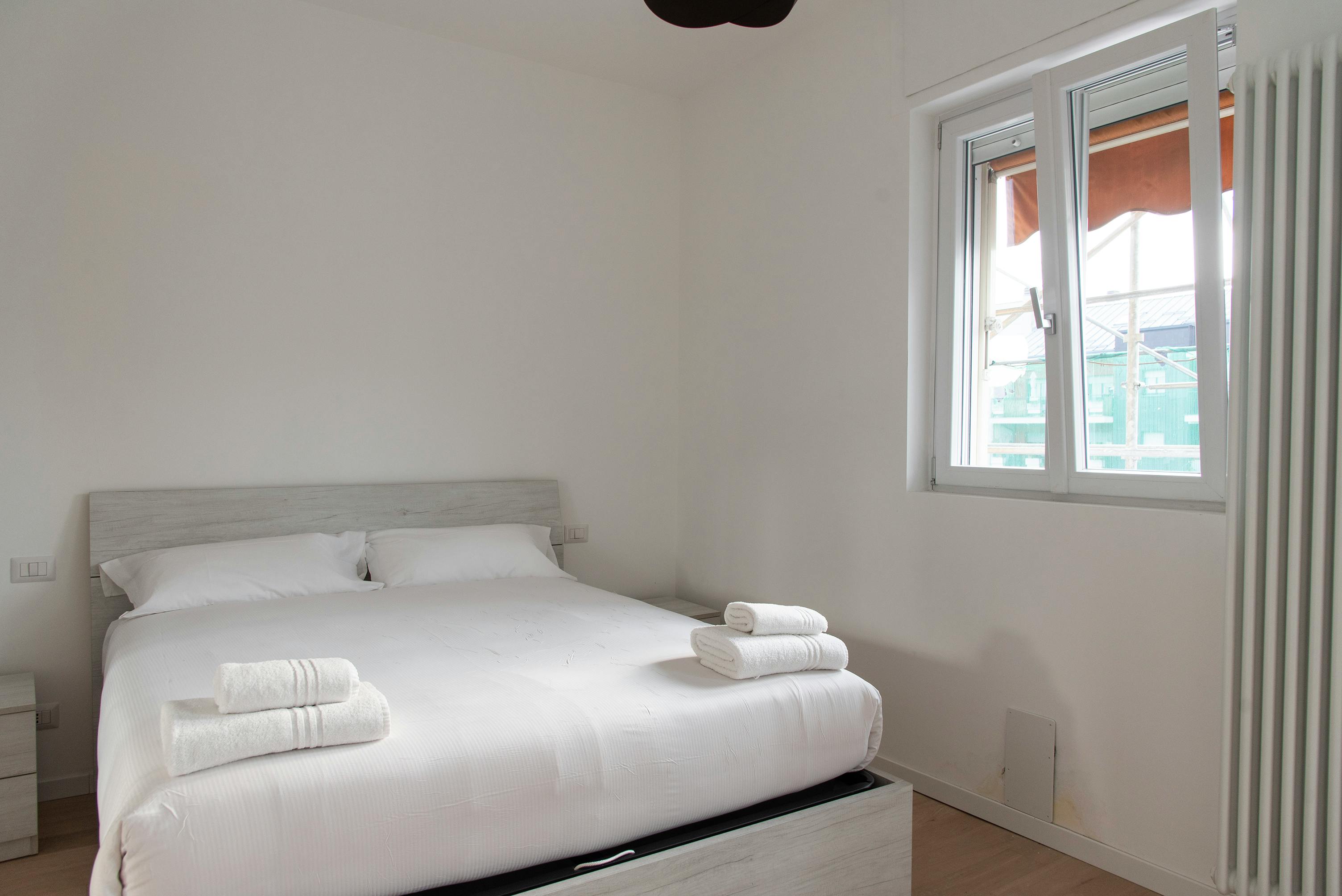 1-Bedroom Apartment in Via Don Bartolomeo Grazioli, Milan (1320121) room image 30